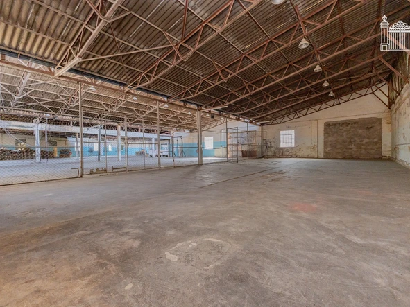 Warehouse & Factory