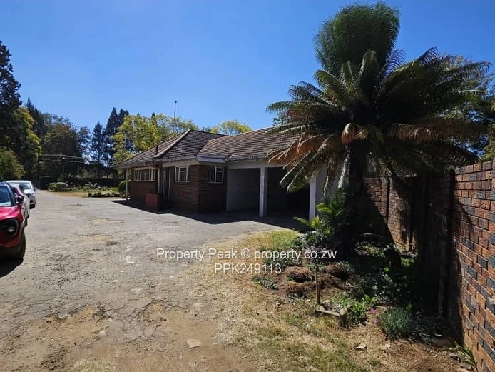 Belgravia 7-Bed Family Home on 4053m² positioned in one of the regions most attractive investment zo