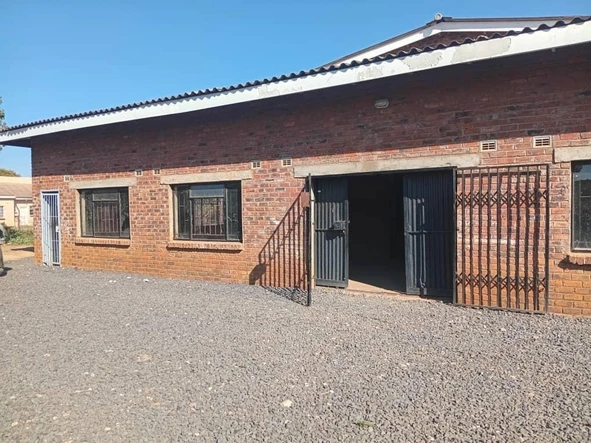 Warehouse & Factory