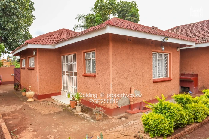 Neat and Spacious Family Home!
