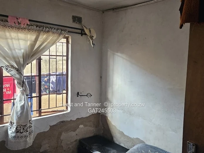 Zengeza 4 Extension - Six Bedroom House for Sale