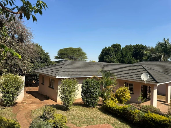 6 Bedroom House