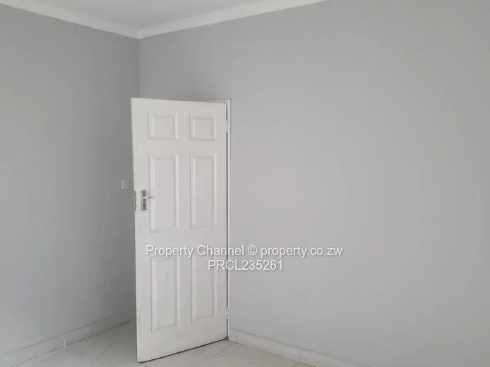 Recently Renovated 4 Bed In  Highfeild