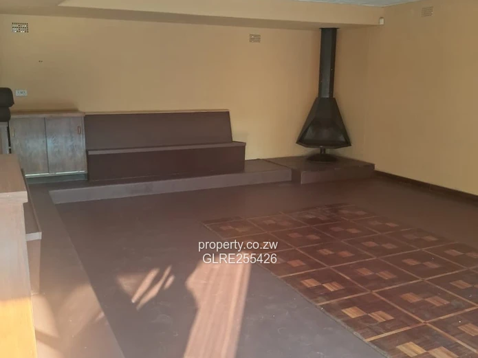 Mount Pleasant, Harare North: 6-Bed, 5-Bath Home