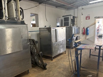 Warehouse & Factory