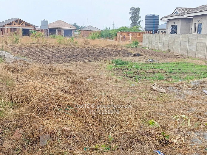 Nyabira Penrose stand for sale  (Sole Mandate)