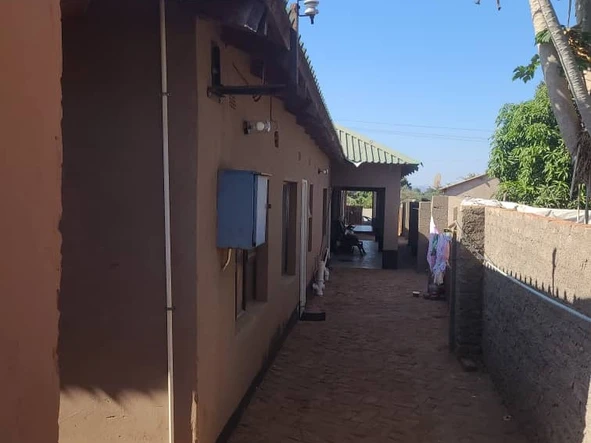 16 Bedroom Flat & Apartment