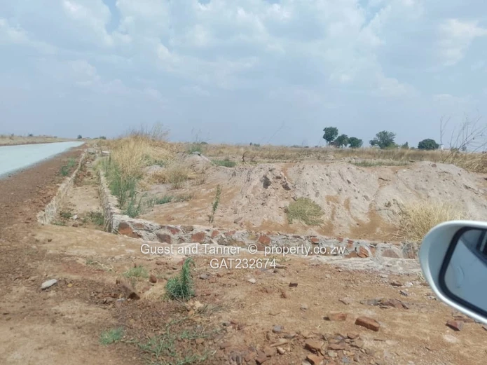 Residential Stand for Sale in Johannesburg Norton Near Harare – 300sqm with Sewers and Tarred  Roads