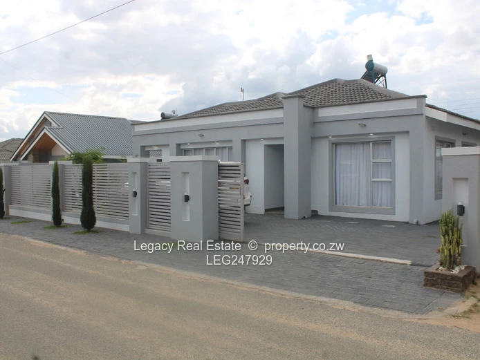 Beautiful Modern Home With Borehole In Mabvazuva,Stylish Family Residence With Modern Finishes
