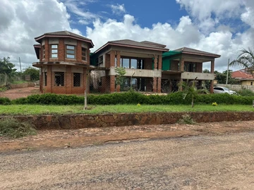 The Grange double storey Mansion for sale 450k   It's a 7 bed all ensuite.  Ground floor with 4 beds