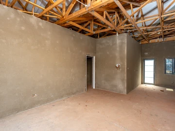 3 Bedroom Flat & Apartment