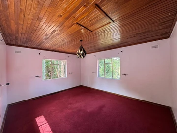 8 Bedroom House