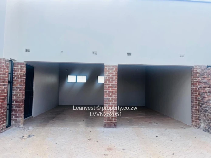 6-Bed Luxury Westgate Apartment