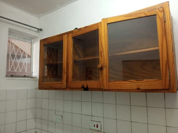 2 Bedroom Flat & Apartment