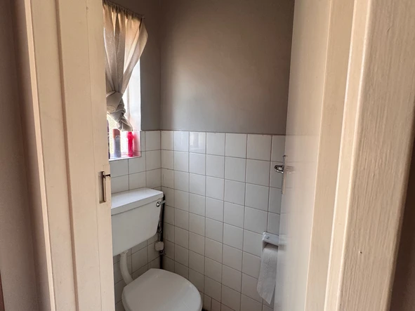 4 Bedroom Garden Flat