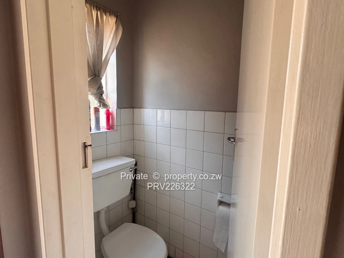 Fully furnished 4 bedroomed cottage, main bedroom ensuite.  (Sole Mandate)