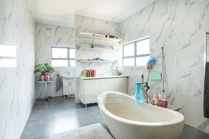 Gletwin's Finest- Come see it for yourself (Sole Mandate)