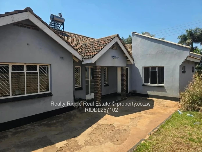 Bloomingdale solid 3 beds house for sale