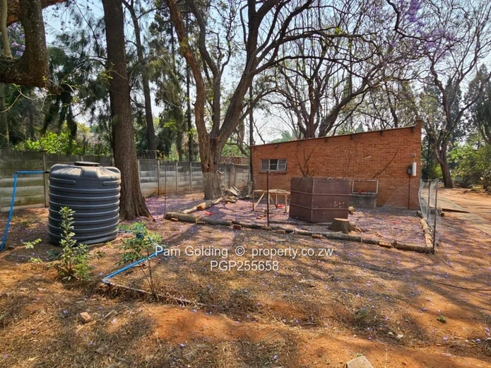 7,435 M² Of Hillside Opportunity
