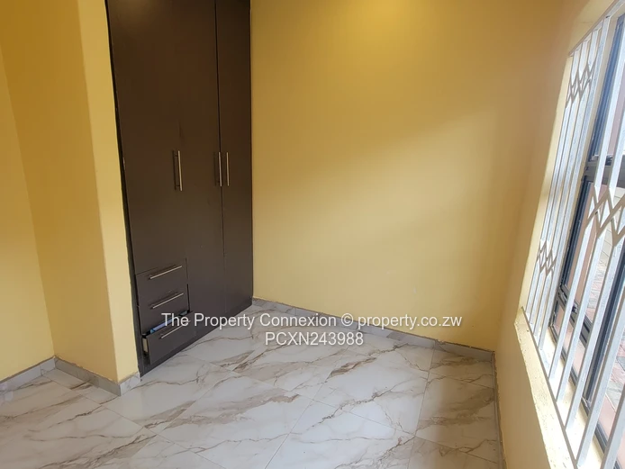 Modern & Spacious 4-Bedroom Family Home to Rent – Stoneridge