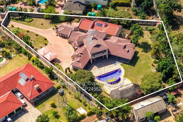 Spacious, Modern Family Home in a Secure Close. (Sole Mandate)