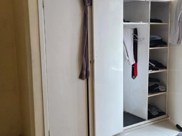 2 Bedroom Flat & Apartment