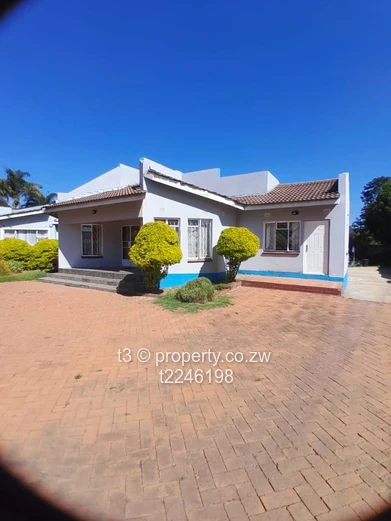 Marlborough, Harare West: 4BR/3BA Home w/ Borehole