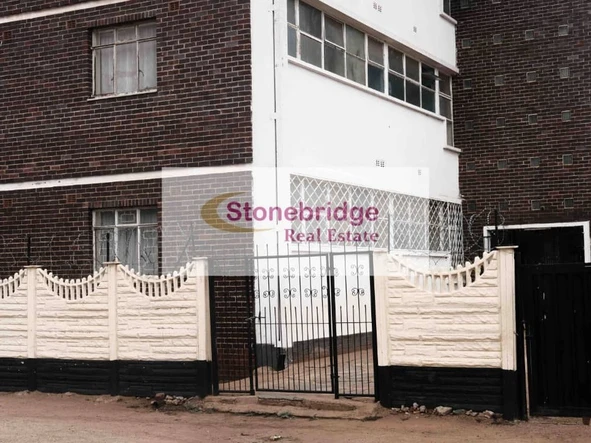 3 Bedroom Flat & Apartment