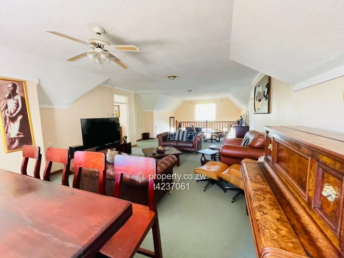 Helensvale spacious 3 bed Townhouse to Rent