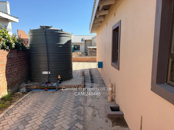 Arlington 4-Bed Townhouse Complex - Solar & 24hr Security