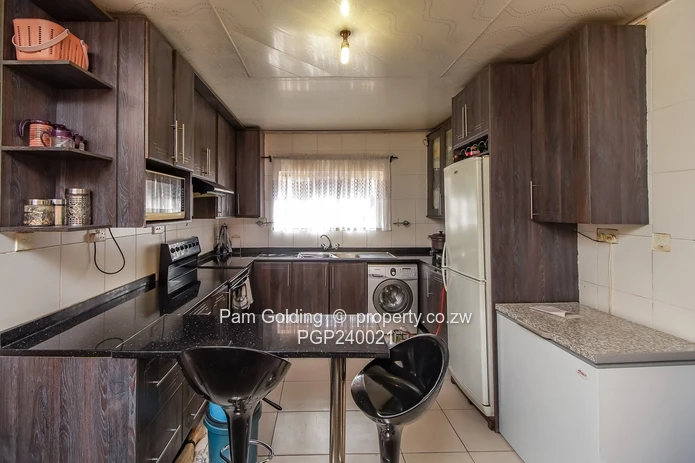 Ivydale Walk;Greendale; 2008 Sqms 