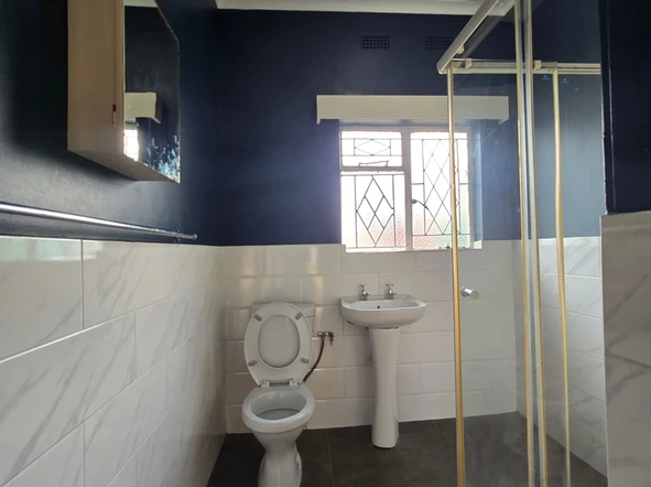 2 Bedroom Garden Flat