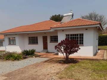 3 Bedroom Flat & Apartment