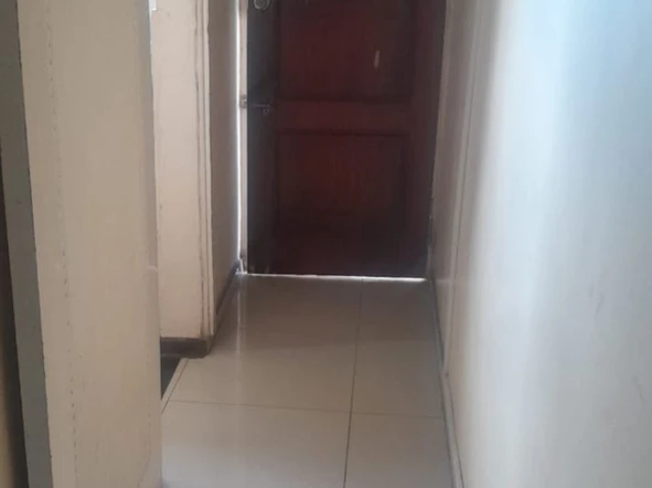 2 Bedroom Flat & Apartment