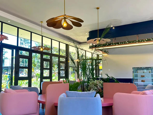 3 Bedroom Flat & Apartment