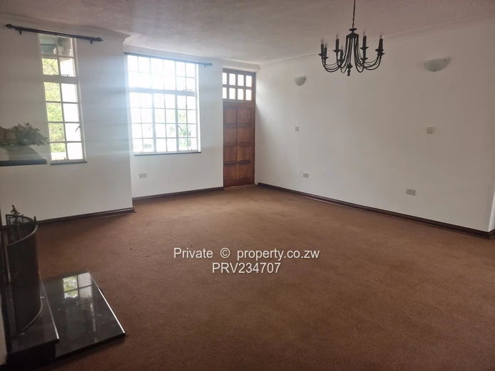 6 bedroom townhouse to rent | st james park | helensvale (Sole Mandate)