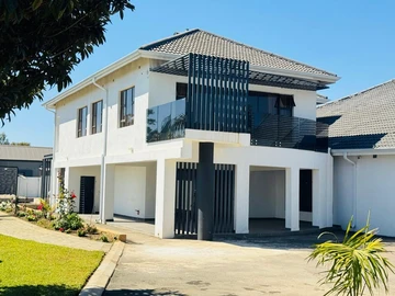 6 Bedroom House