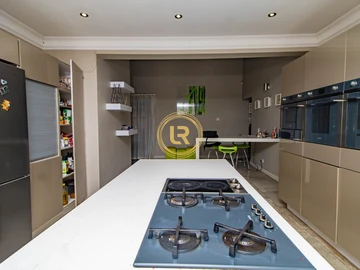 3 Bedroom Townhouse Complex