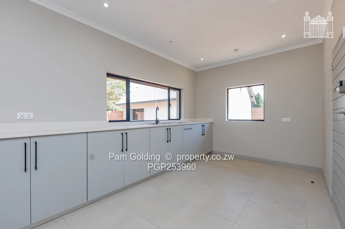 Modern Renovated Home In Vainona 