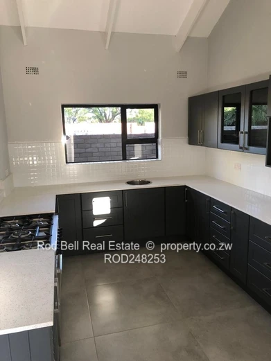 Modern 3-Bed Townhouse with Sleek Kitchen in Greendale North, Harare