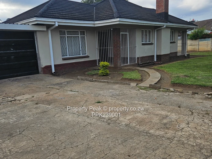 Solid House In Mt Pleasant For Rent Good Location Close To Groombridge Shopping Centre. (Sole Mandate)