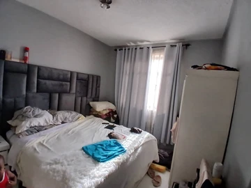2 Bedroom Flat & Apartment