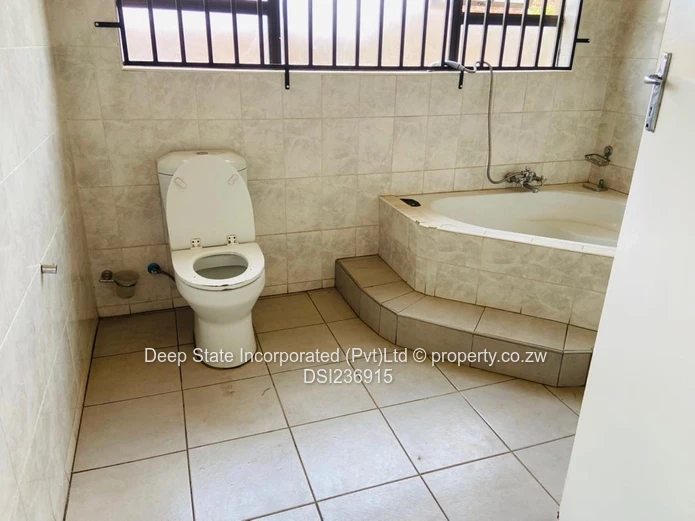 Waterfalls park town house for sale 