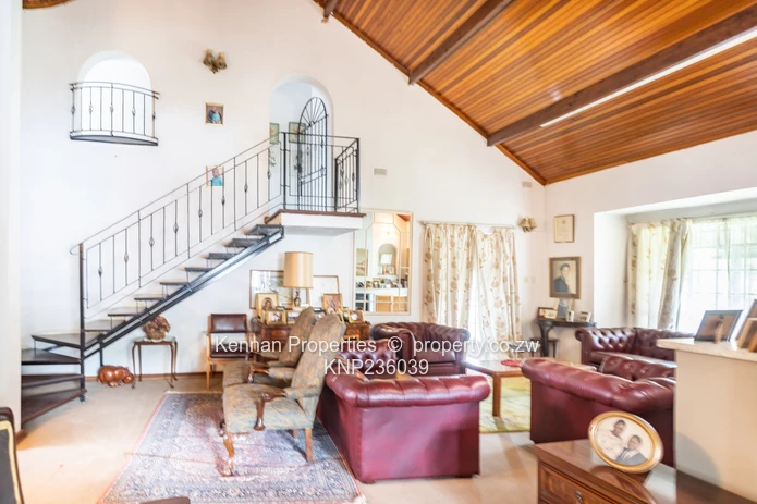 Main Road Frontage Churchill Ave-Commercial Possibilities!