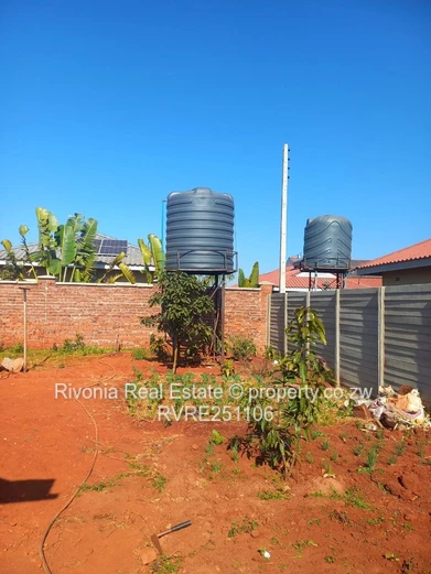 Mount Pleasant 1595 m² — Walled Stand, Subdivision Potential,with commercial rights Tarred Road