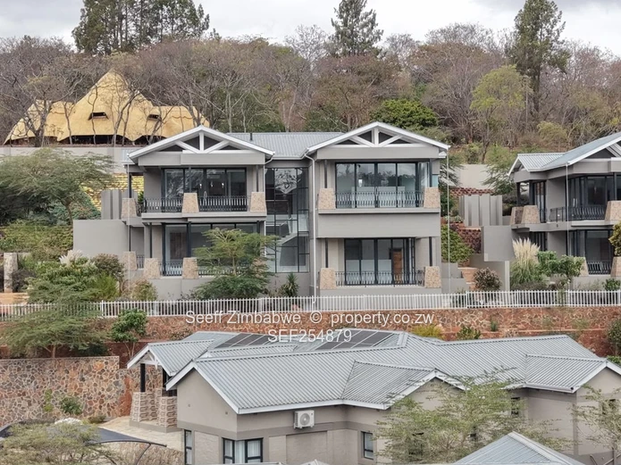 Exquisite 5-Bedroom All-Ensuite Modern Sanctuary | Glen Lorne