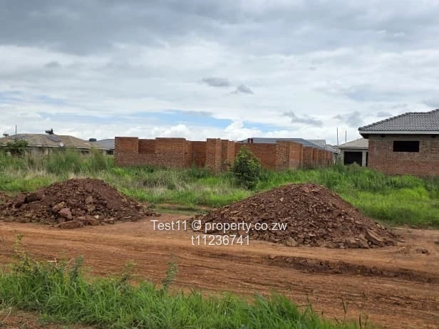 A good piece of land in a mordenly built up and upcoming suburb in Glaudina.