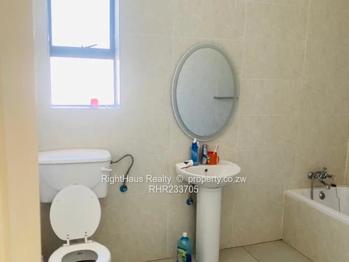 luxury 3 bedroom home in Greendale Peakwood