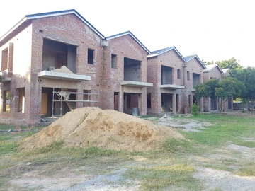 3 Bedroom Garden Flat