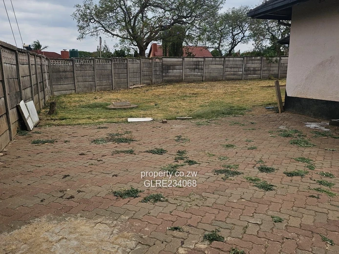 Spacious Corner Property in Mabelreign FORSALE 